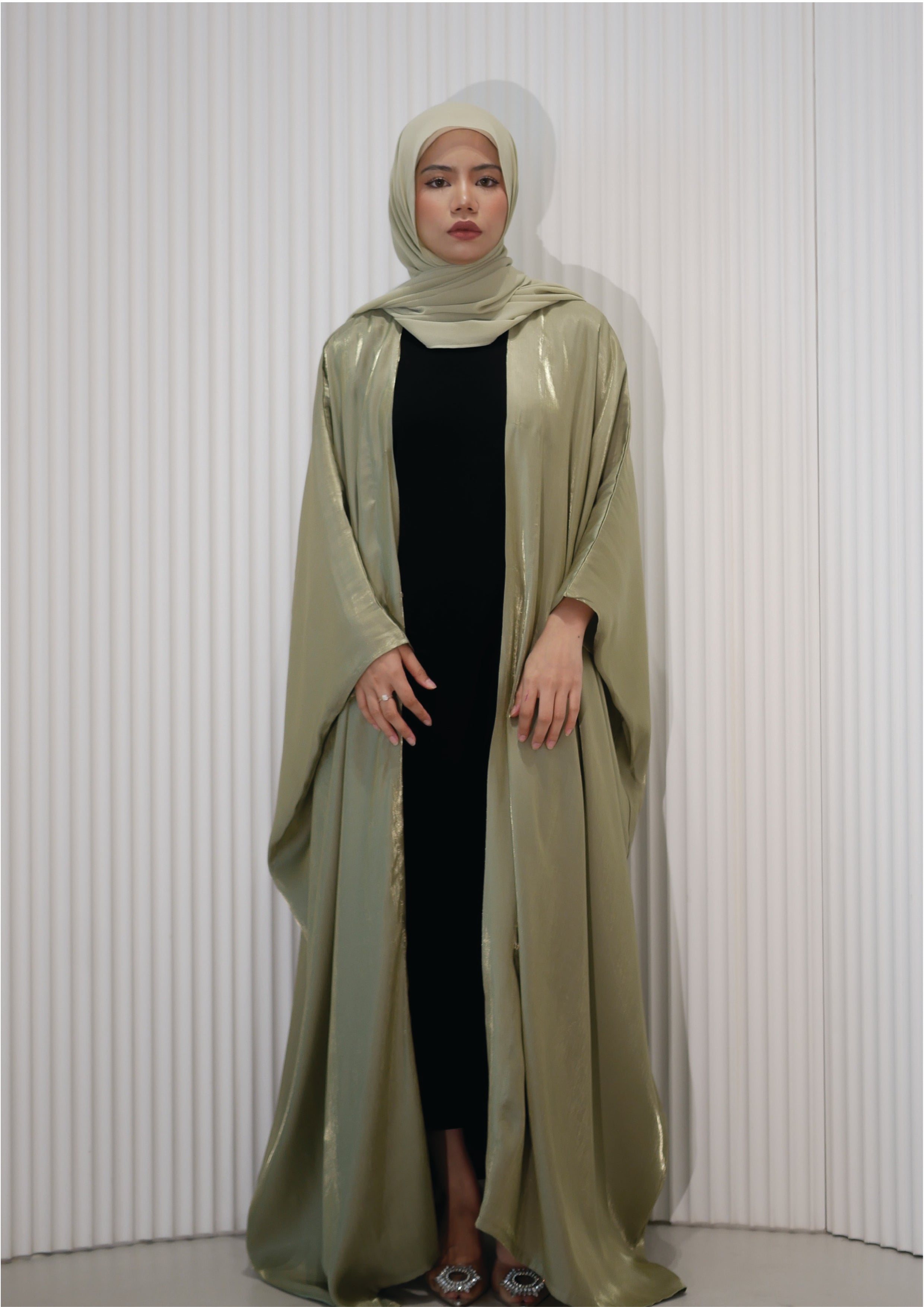 KHALEEJI Abaya in Olive ASTER.KL