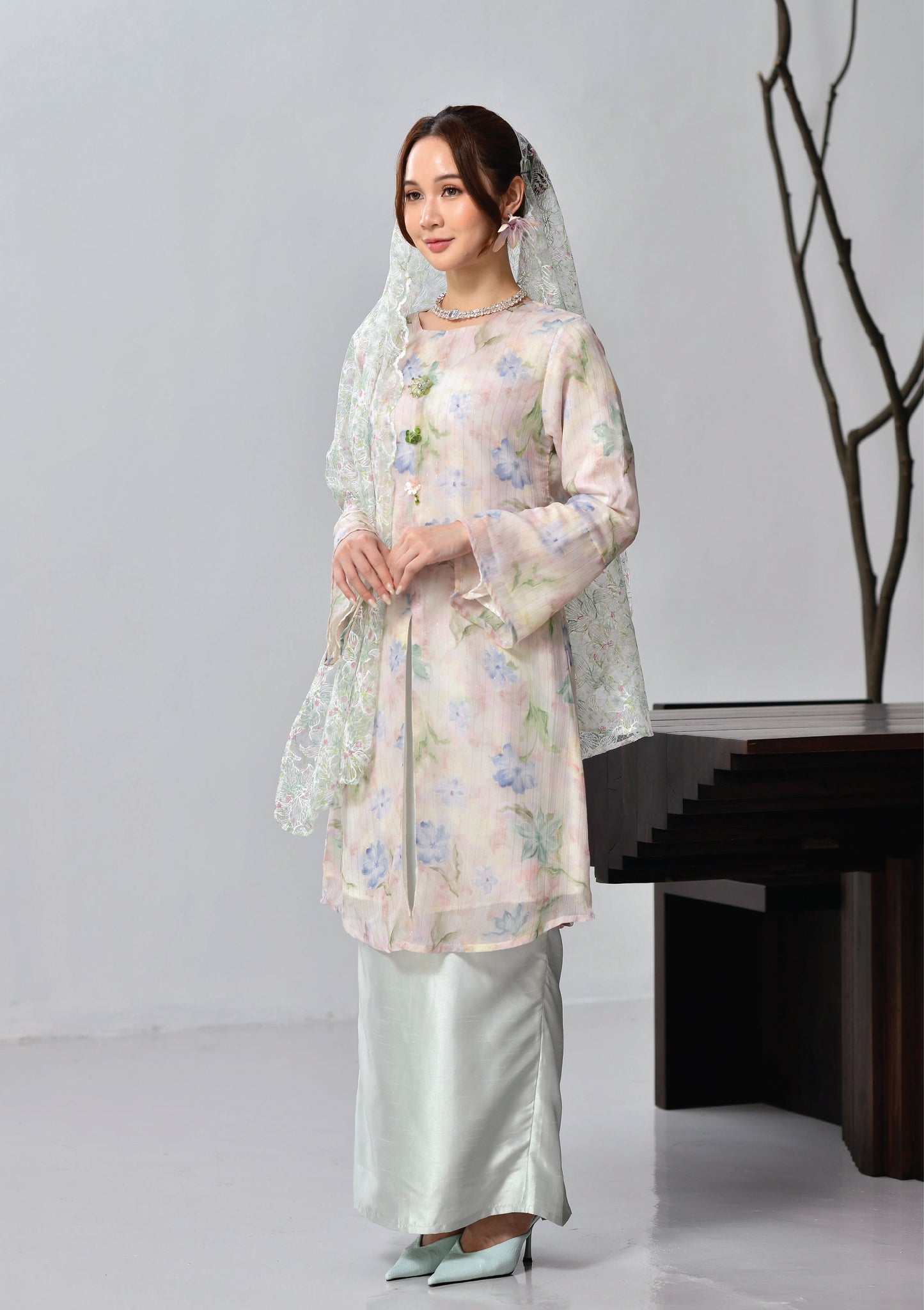 Whimsical Kebaya Labuh with Seri Embun Selendang