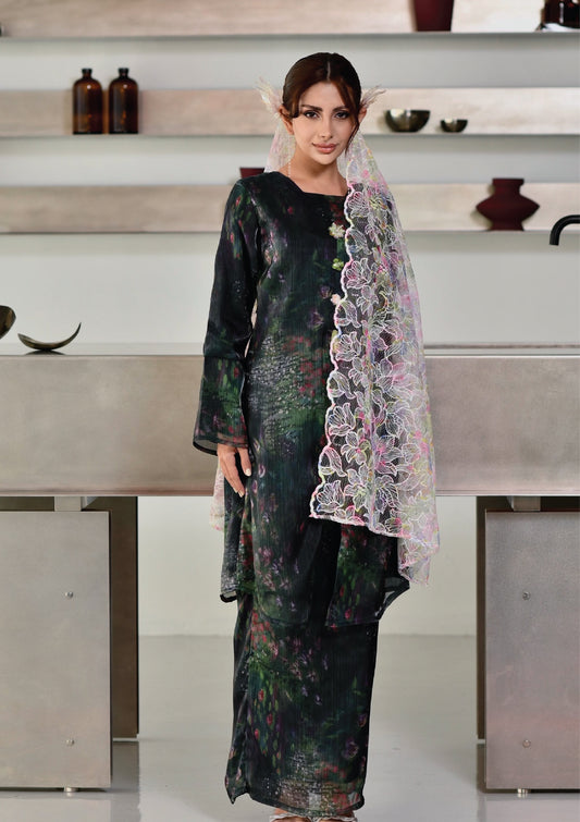 Mystical Green Kebaya Labuh with Puspawarna Selendang