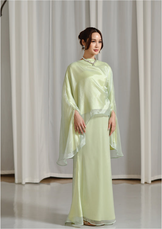 Grandeur Drape Set in Celadon