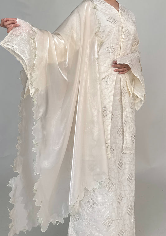 (Preorder) Yasmeen Ethereal Kebaya Set with Shawl
